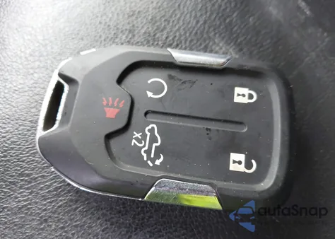 2020 Chevrolet Silverado 1500 4Wd Short Bed Rst z USA, uszkodzony, nr VIN 1GCUYEED2LZ195134